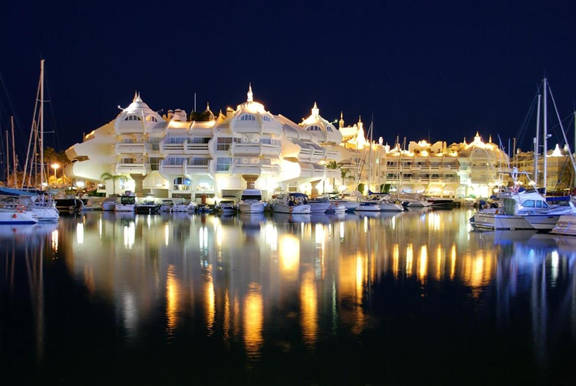 Skysea Benalmadena Puerto Marina Benalmádena Exterior foto